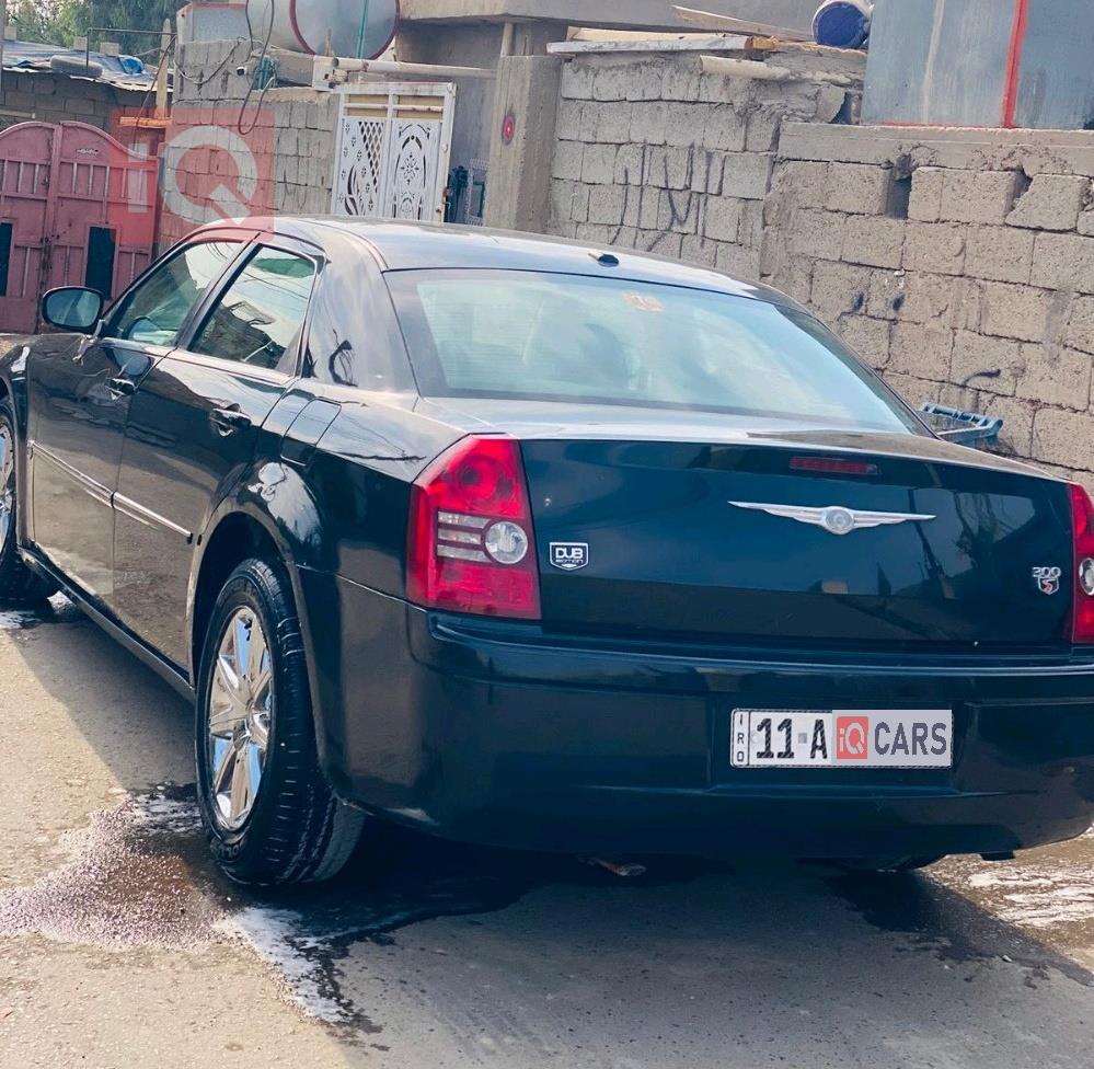 کرایسلەر 300